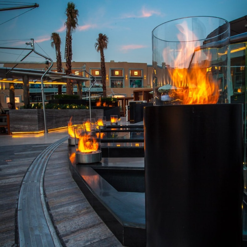 cheminée bio-ethanol Planika totem commerce