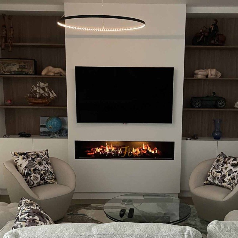 Foyer électrique Opti-V Double installé dans un salon