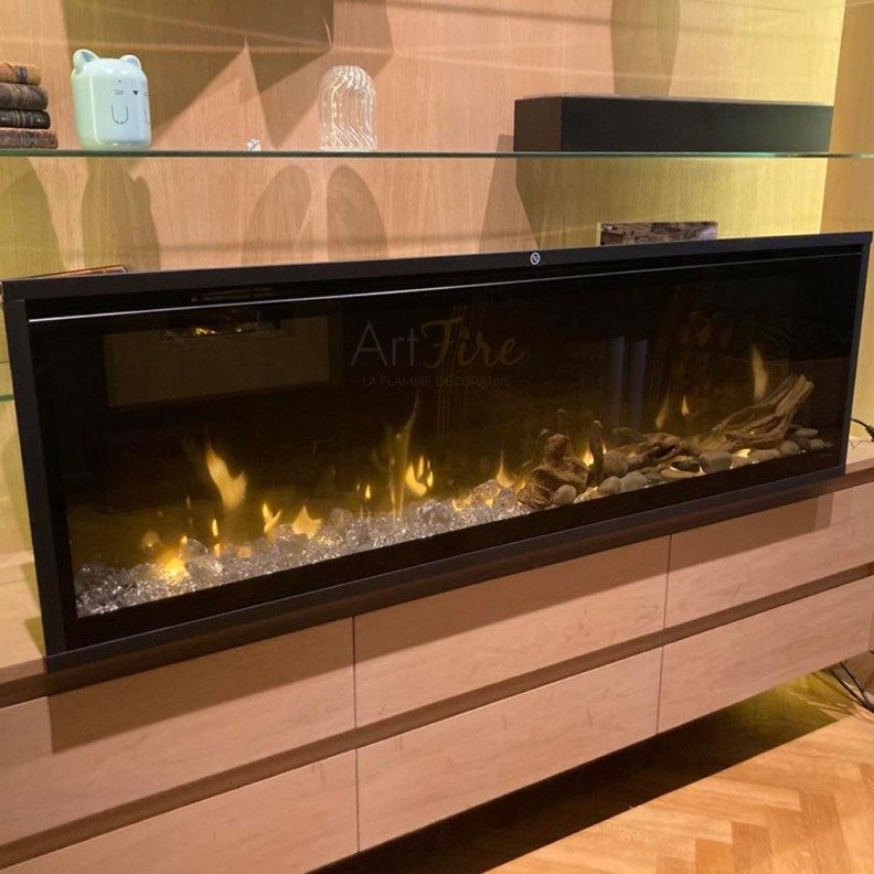Cheminée électrique Ignite XL présentée au magasin d'Artfire
