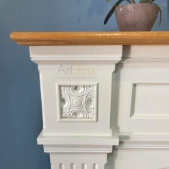 Gros plan sur les finitions de la cheminée électrique Haydn