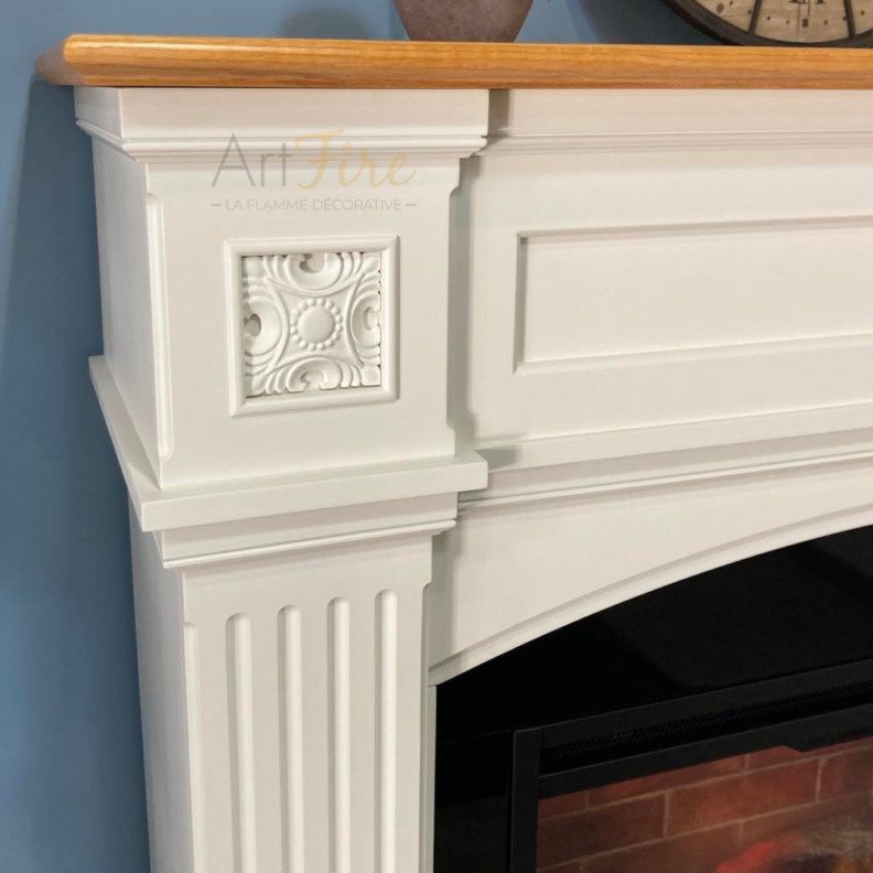 Zoom sur les finition de la cheminée électrique à poser au sol Haydn