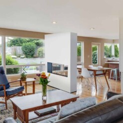 Exemple de décoration avec la cheminée Ambiance