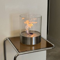 Cheminée au bioéthanol Southwark posée sur une table