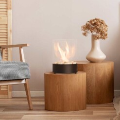 Cheminée de table Chantico Fireglass installée dans une chambre