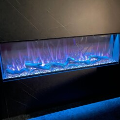 Effet de flamme bleu clair de la cheminée électrique Astro de Planika