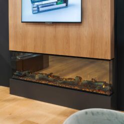 Planika Astro encastrée avec une vue sur les flammes sur 3 faces