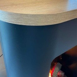 Gros plan sur le  haut du poêle électrique Natur 120