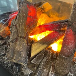 Gros plan sur l'effet de flamme du Torn 64