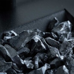 Pierres effet de verre de la cheminée à gaz Rio