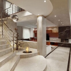 Cheminée bioéthanol Rondo devant escalier