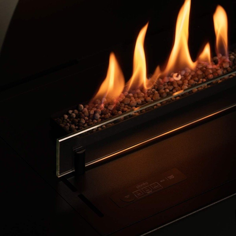 Zoom sur les flammes et les décorations du Bubble Foor et Wall