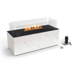 Cheminée bioéthanol Calacatta de Planika avec un insert Neo Burner avec sa pompe présentée