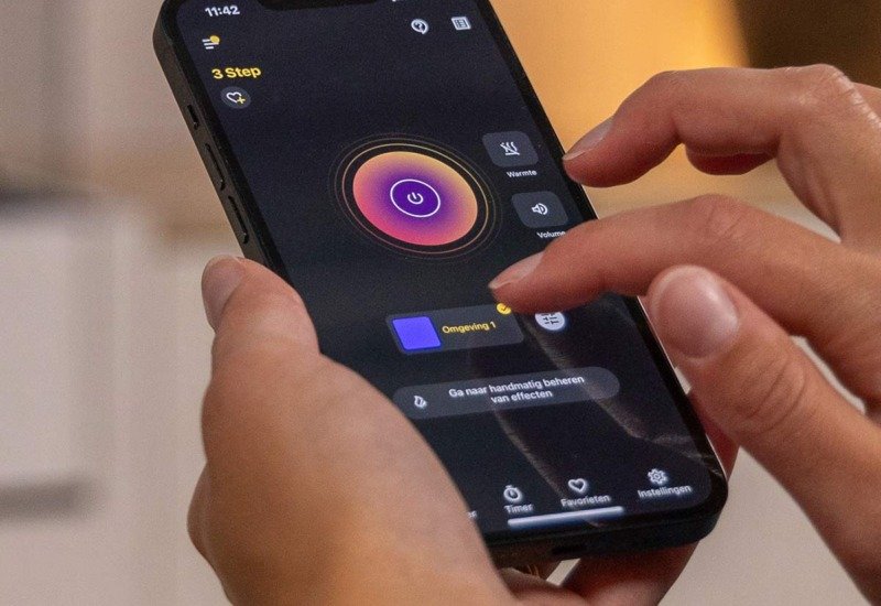 Application smartphone pour commander à distance les flammes, le chauffage et les crépitements