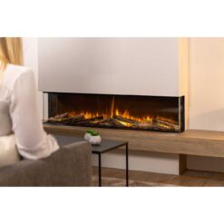 Dimplex Vivente Plus 150 en situation avec une vue élargie sur ses flammes