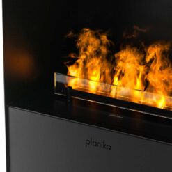 Gros plan sur les flammes à vapeur d'eau de Planika Steamy