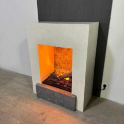 Xaralyn Milos en exposition à Nantes