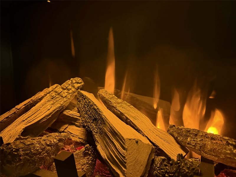 Zoom sur les décorations et les flammes Chromalight