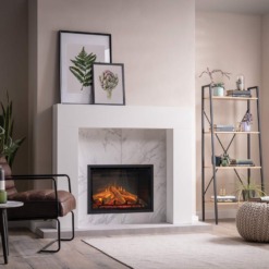 Insert électrique eMotiv installé dans une cheminée décorative