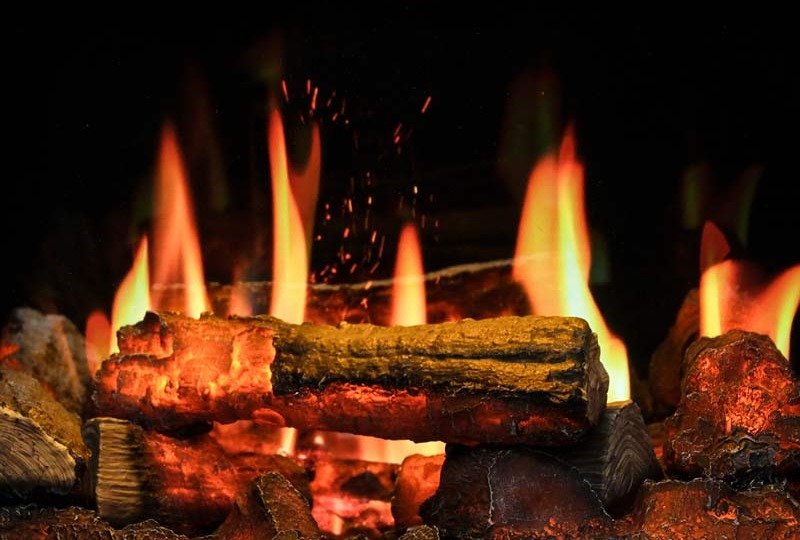Zoom sur les flammes Opti-V du poêle Belgravia