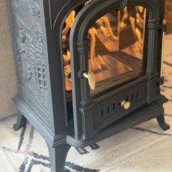 ScandiFlames Bergen - Vue sur le foyer porte outrouverte