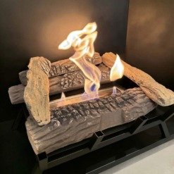 Chenets de cheminée au bioéthanol ScandiFlames M installé au magasin Artfire Paris