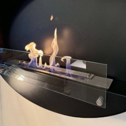 Cheminée murale Maryland exposée au magasin Artfire