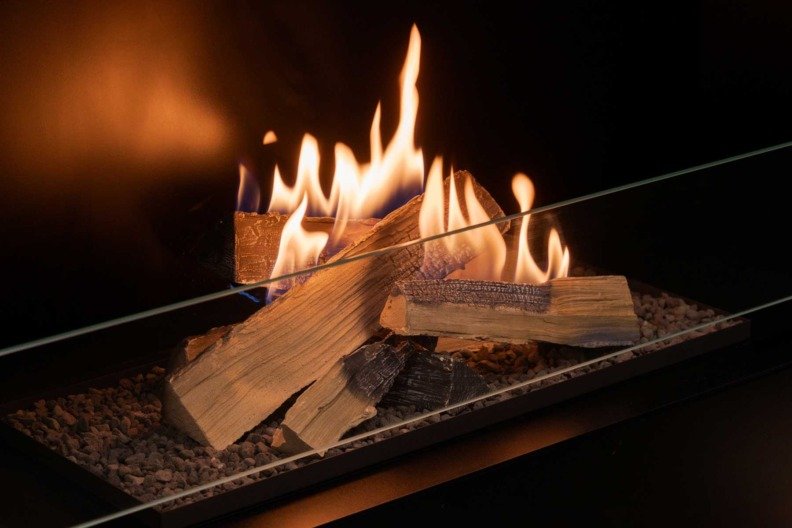 Vue rapprochée sur les flammes du brûleur Flogs