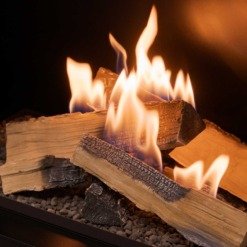 Vue rapprochée sur les flammes du brûleur Flogs