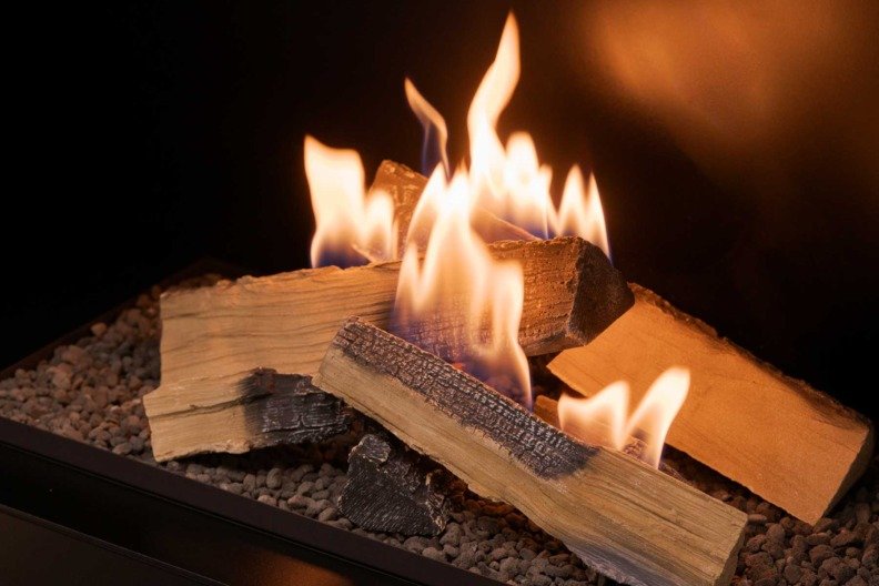 Vue rapprochée sur les flammes du brûleur Flogs